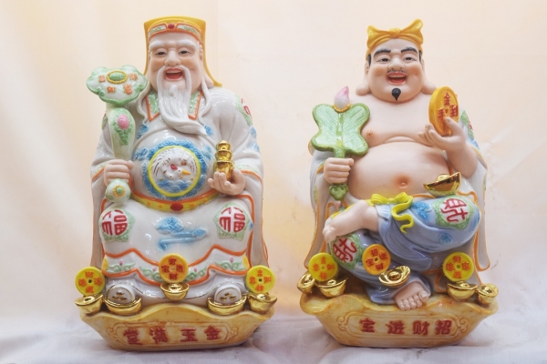 Bố trí bàn thờ Ông Địa - Thần Tài