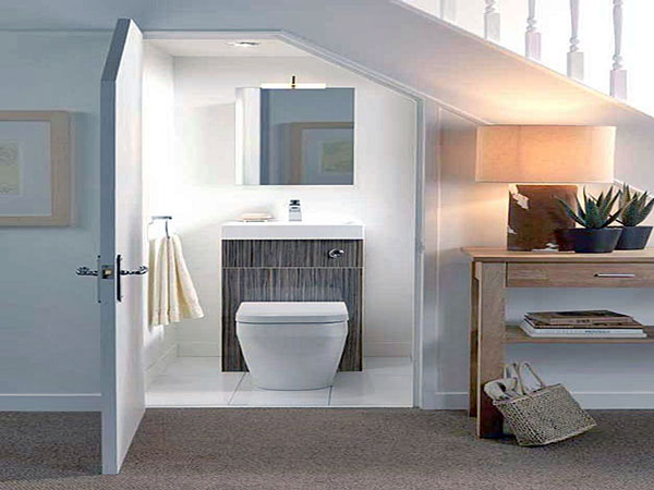 Nhược điểm khi bố trí toilet dưới cầu thang